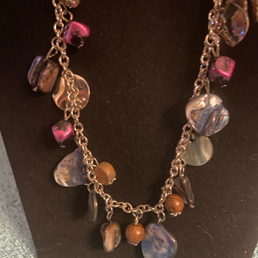 Elegant Necklace Set Silver and Pink